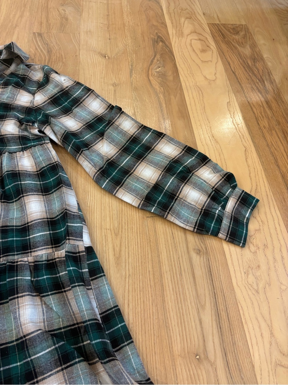 Cupshe Plaid V-Neck Tiered Mini Shirt Dress Green Cream Large - Picture 3 of 9